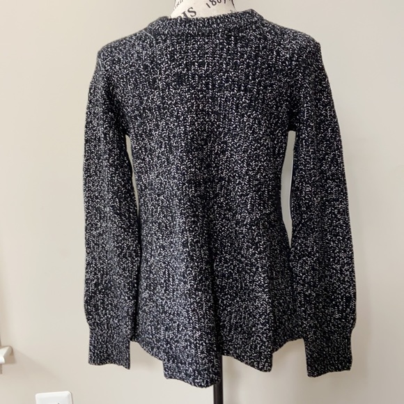 NWT Athleta Sierra Crew Sweater - Picture 2 of 6